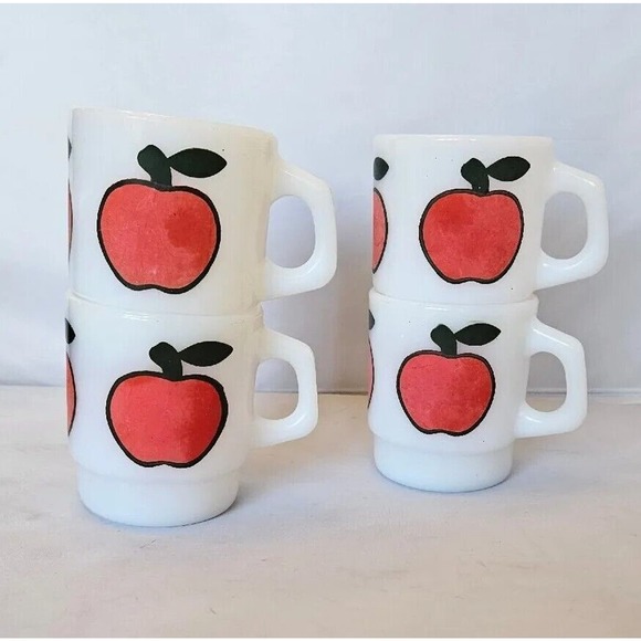 Anchor Hocking Fire King Apple Super Fruit Mug Milk Glass Glassware USA 3.5in x3 - Picture 1 of 16